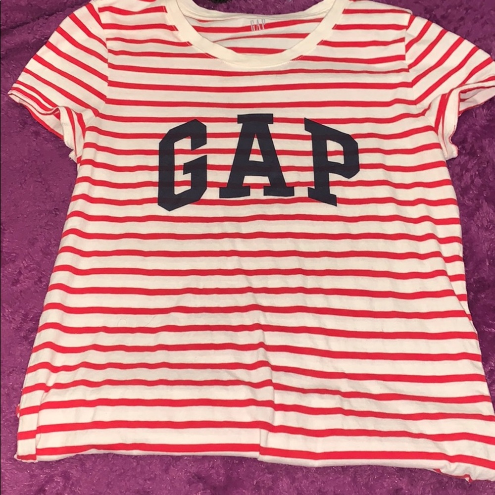 Gap Tshirt